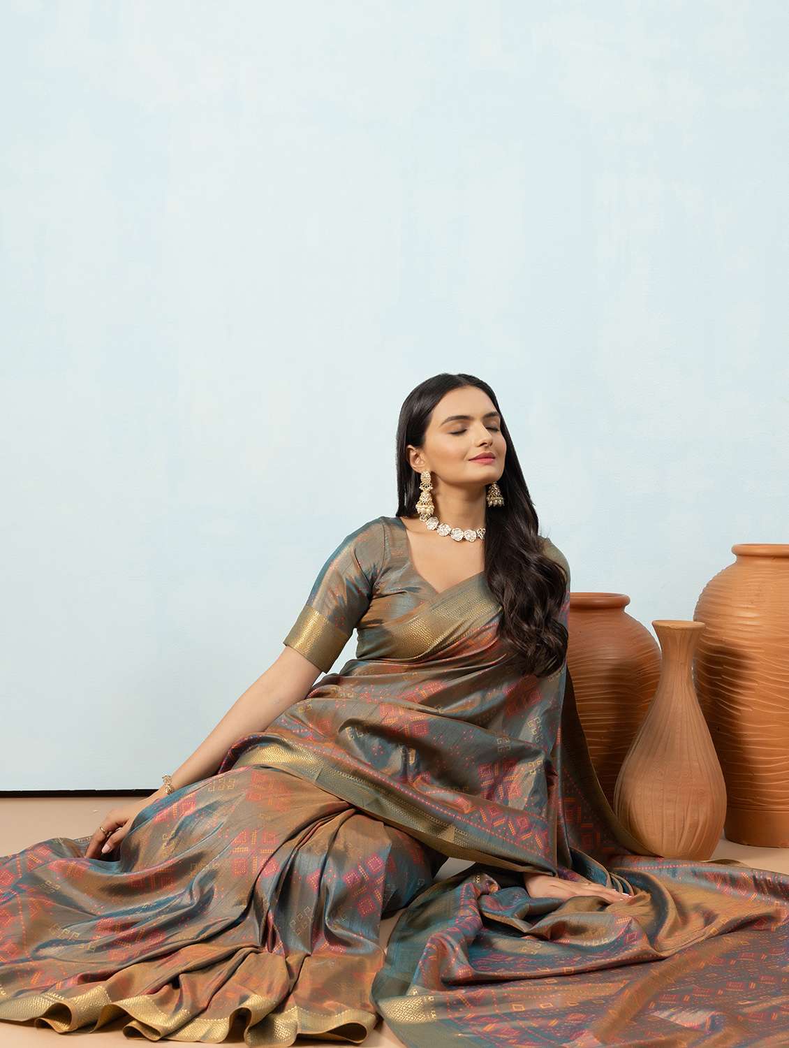 women printed casual wear saree with blouse - 22265913 -  Standard Image - 4