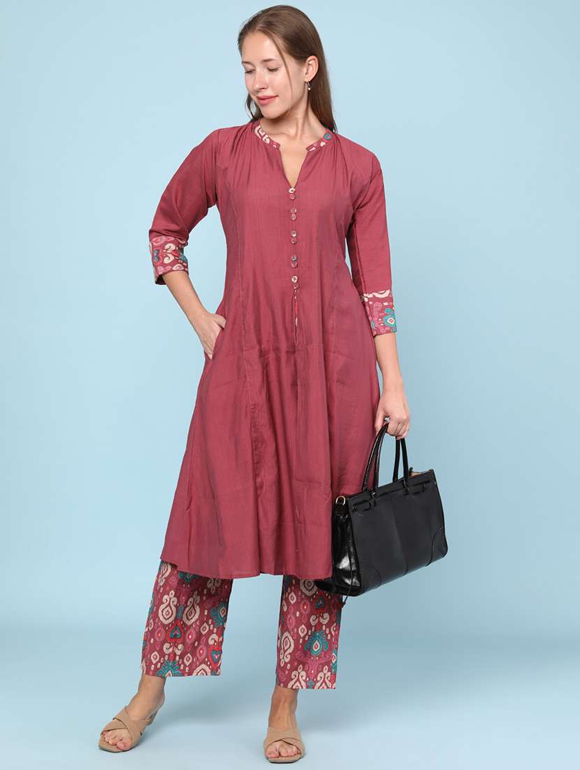 women solid three quarter sleeve kurta pant set