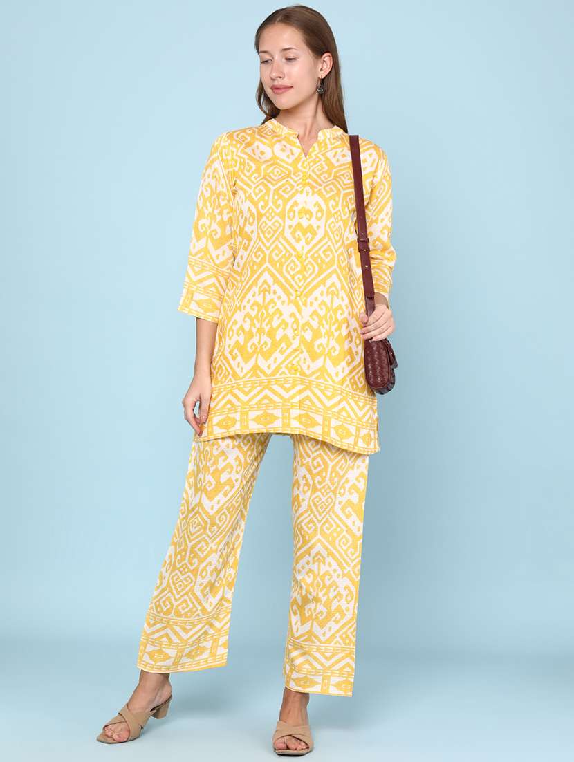 women printed three quarter sleeve ethnic co-ord set