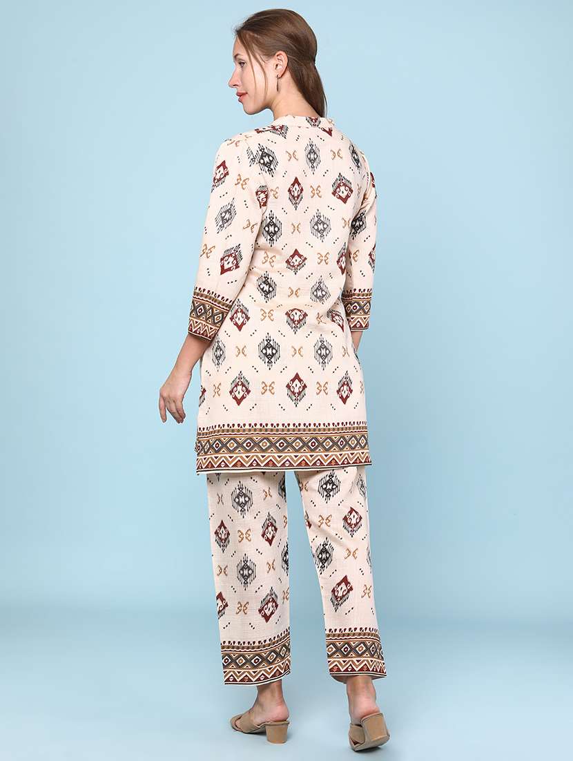 women printed three quarter sleeve ethnic co-ord set - 22266439 -  Standard Image - 4