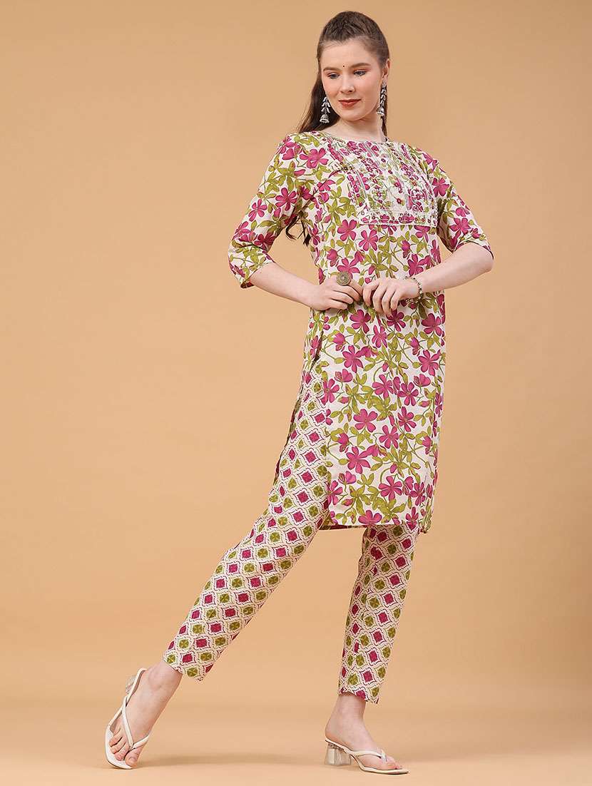 women printed three quarter sleeve kurta pant with dupatta set - 22267600 -  Standard Image - 1