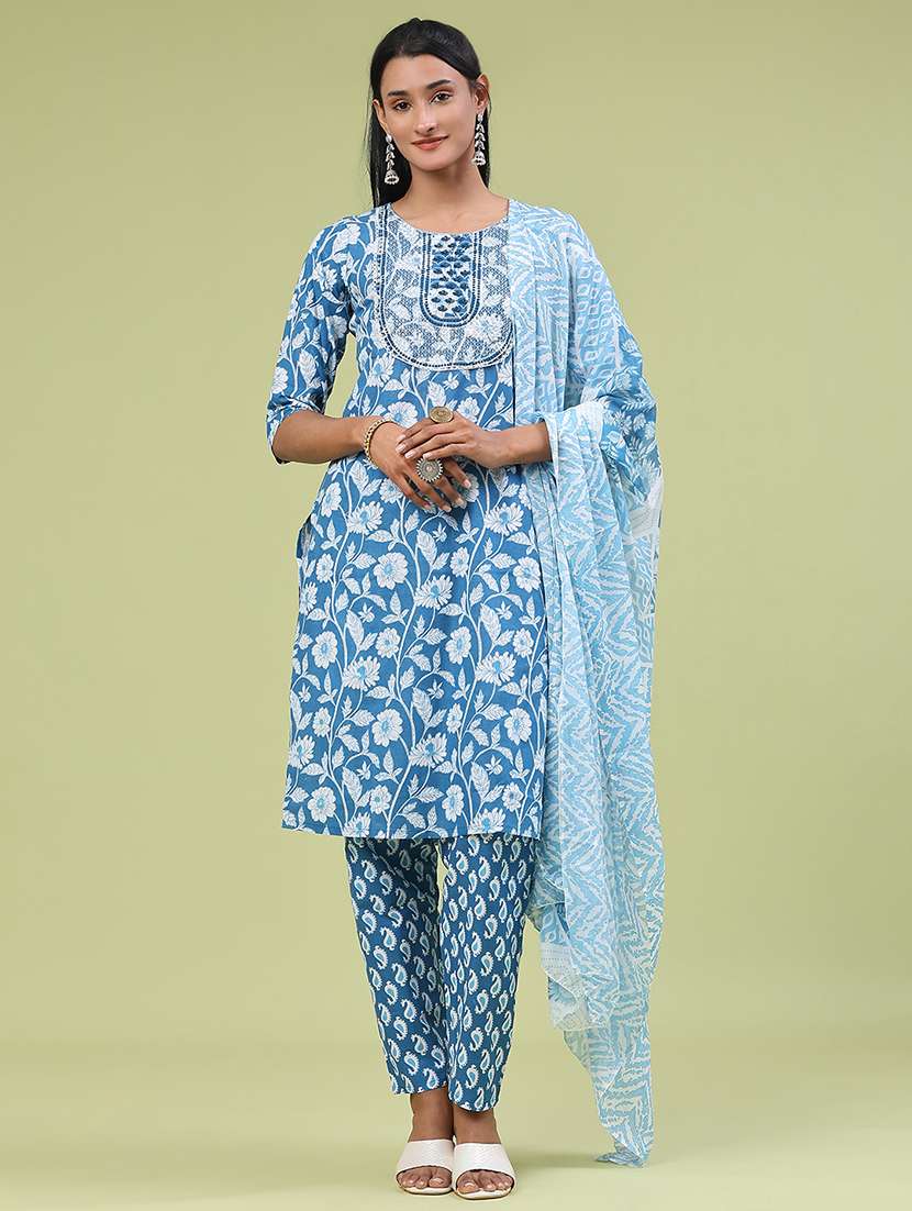 women floral printed three quarter sleeve kurta pant with dupatta set - 22267602 -  Standard Image - 1