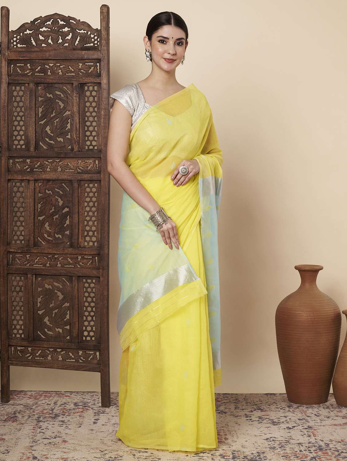 women self design plain saree with blouse - 22267668 -  Standard Image - 1