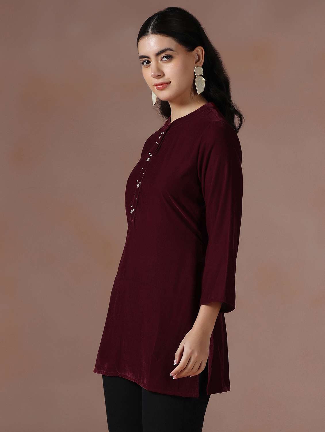 women solid three quarter sleeve straight kurti - 22267765 -  Standard Image - 1