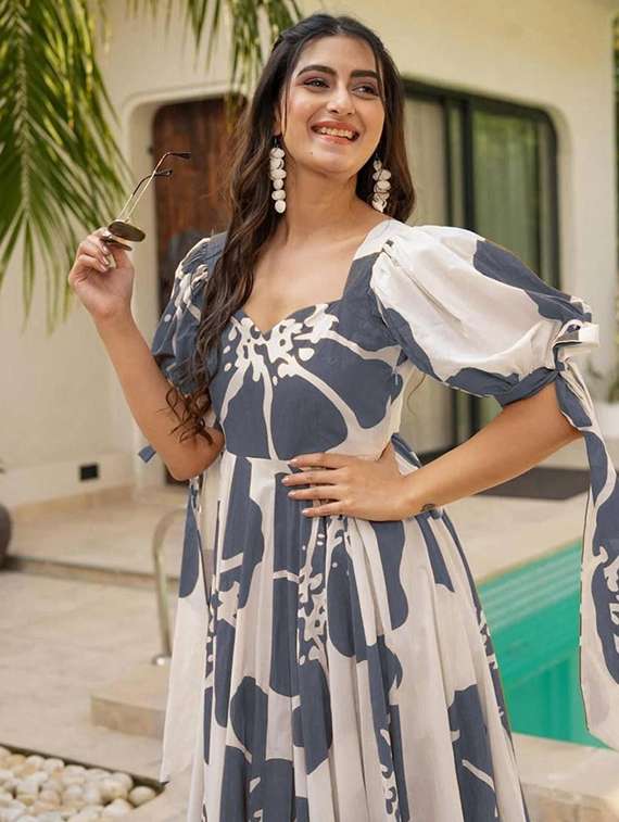 women floral print puff sleeve tiered dress - 22267990 -  Standard Image - 4