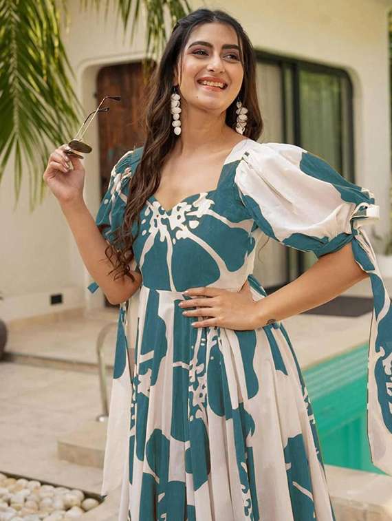 women floral print puff sleeve tiered dress - 22267991 -  Standard Image - 4