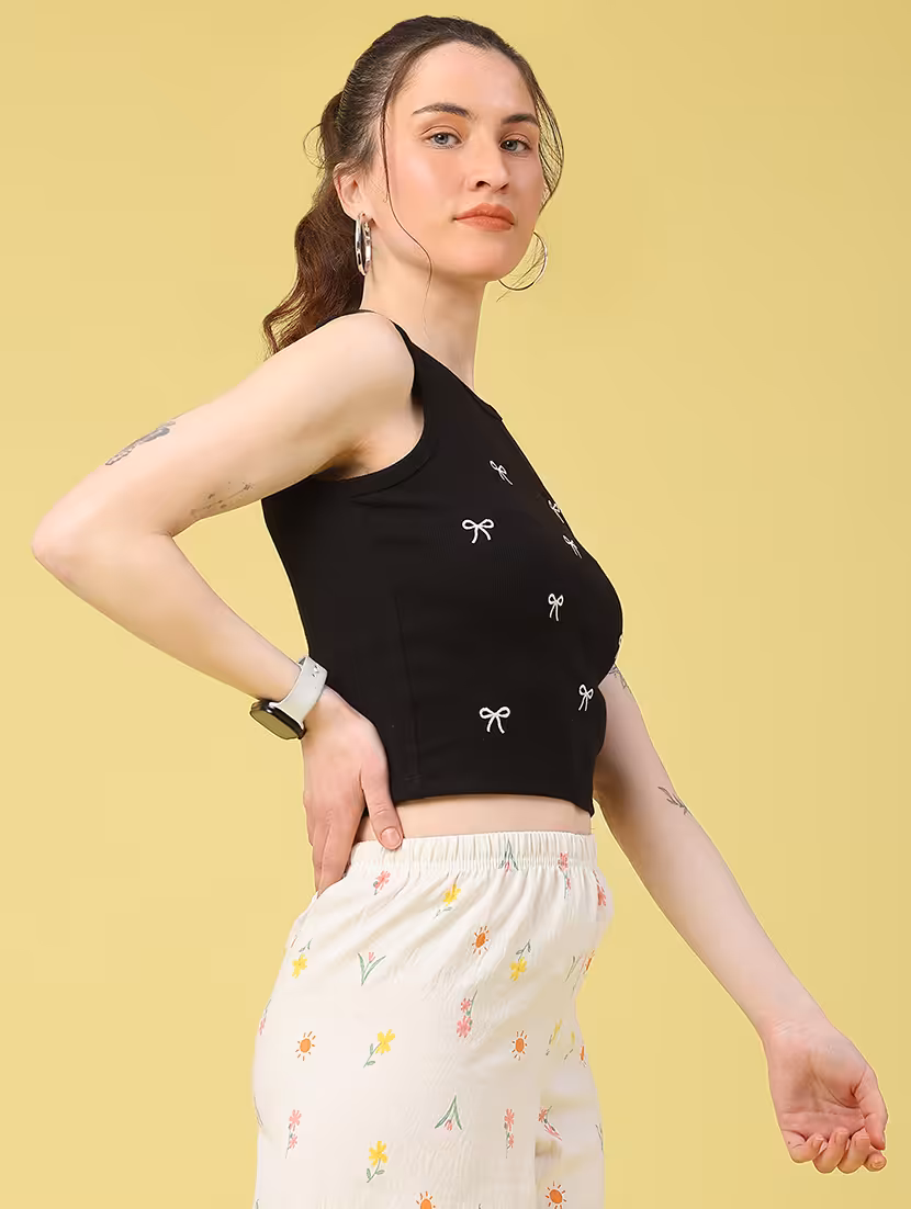 women embroidered sleeveless crop top - 22268521 -  Standard Image - 4