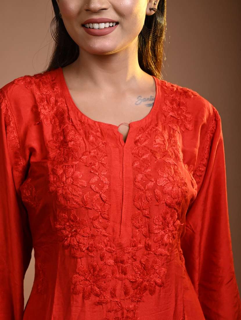 women long sleeve straight chikankari kurta - 22268737 -  Standard Image - 4