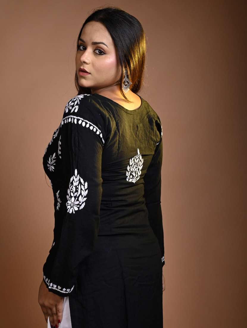 women long sleeve straight chikankari kurta - 22268745 -  Standard Image - 4
