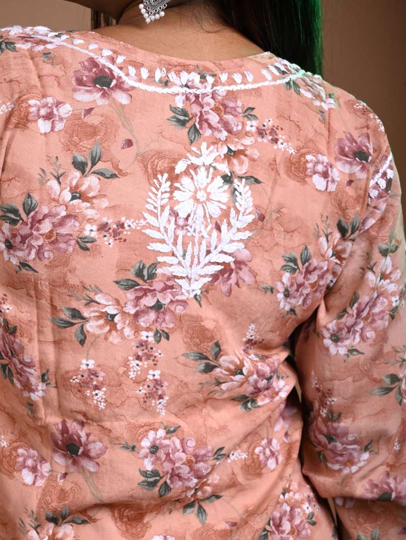 women floral long sleeve chikankari straight kurta - 22268759 -  Standard Image - 4