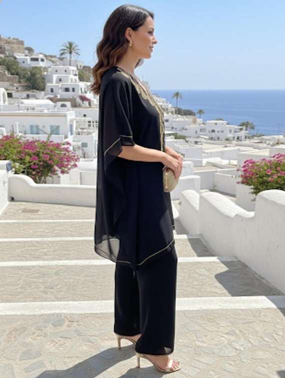 women embroidered kimono sleeve kaftan kurta - 22270675 -  Standard Image - 1