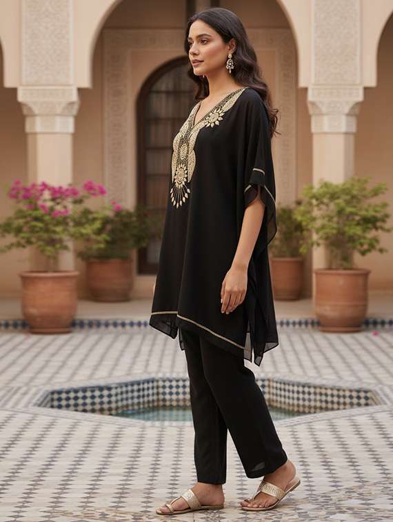 women embroidered kimono sleeve kaftan kurta - 22270689 -  Standard Image - 1