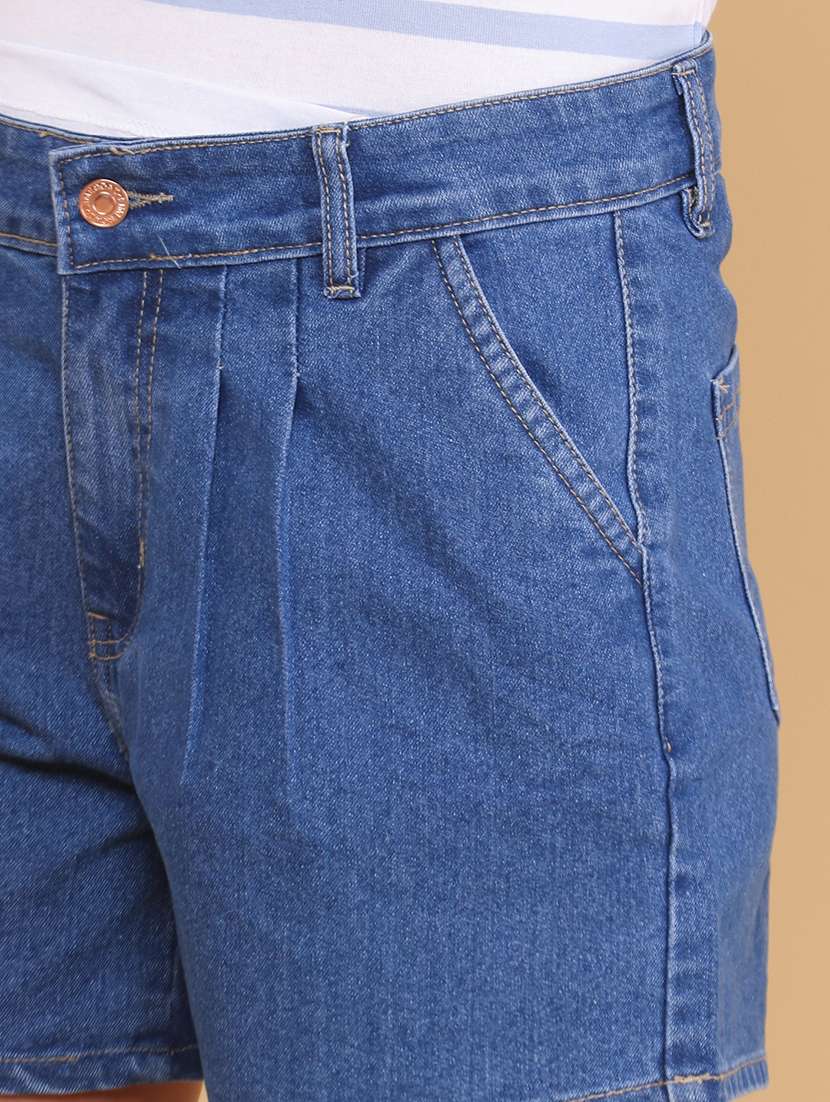 women solid mid rise regular fit shorts - 22270933 -  Standard Image - 1