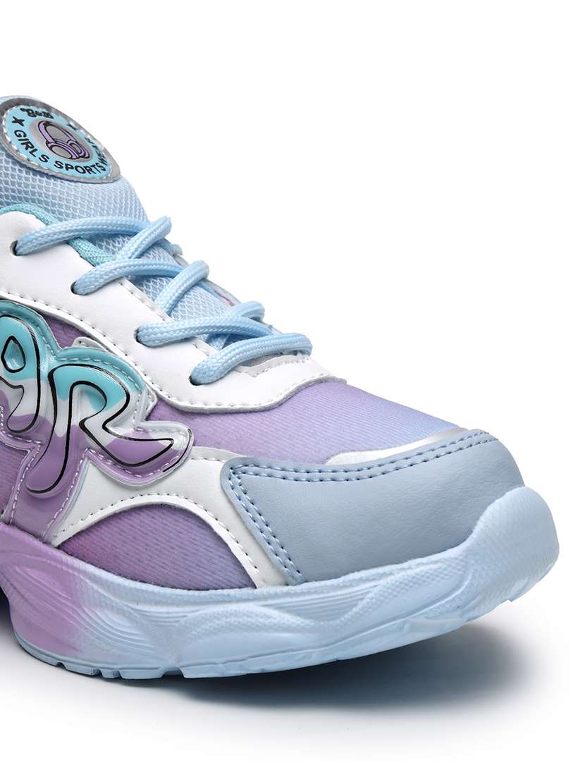 kids lace up sports shoe - 22271349 -  Standard Image - 4