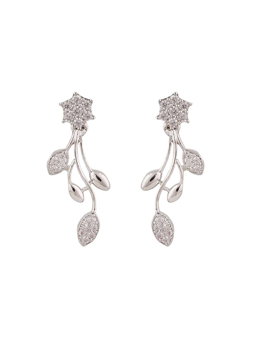 women diamonds studded necklace set - 22271847 -  Standard Image - 4