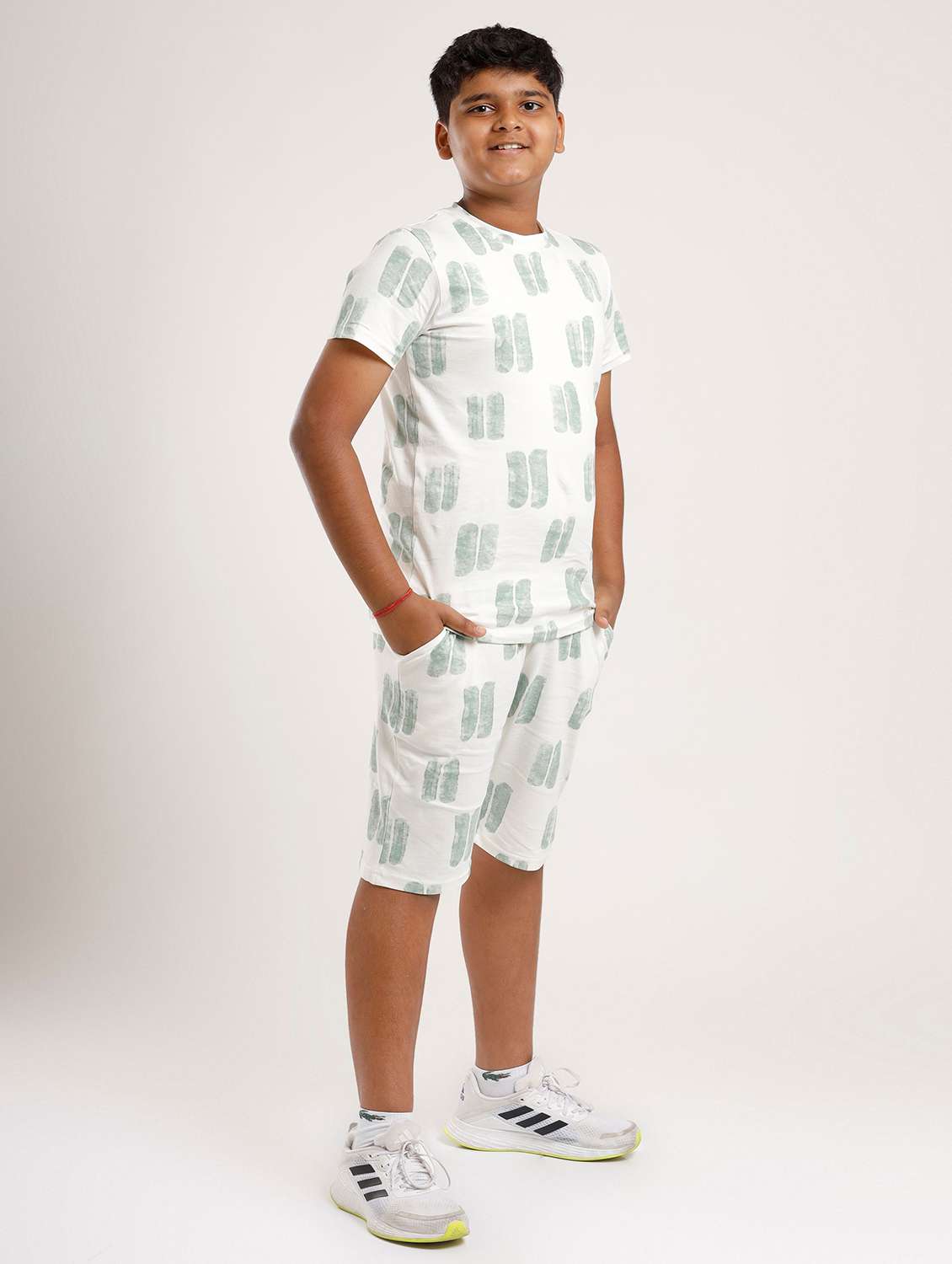 boys printed short sleeve t-shirt and shorts set - 22272137 -  Standard Image - 1