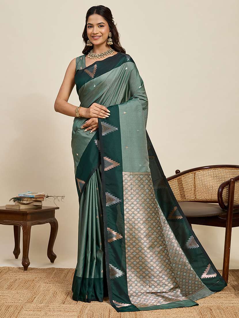 women self design banarasi saree with blouse