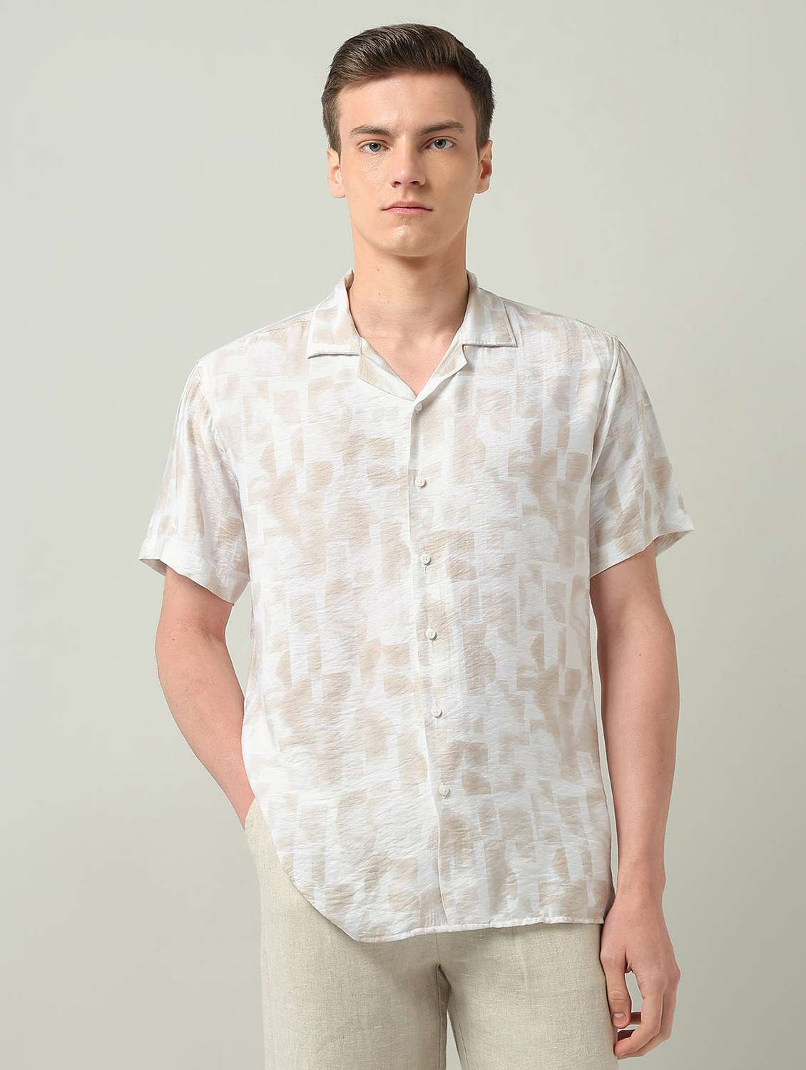 Men Printed Short Sleeve Regular Fit Casual Shirt - 22272878 -  Standard Image - 1
