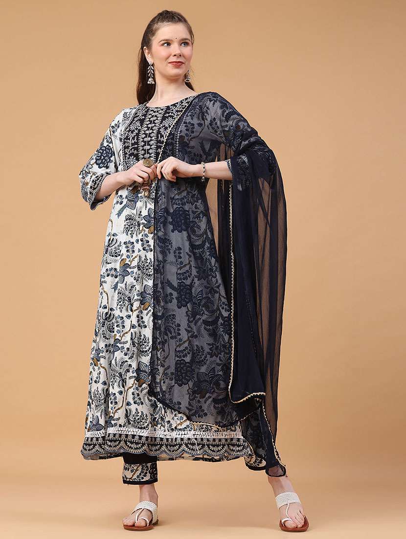 women floral three quarter sleeve kurta pant with dupatta set - 22273553 -  Standard Image - 1