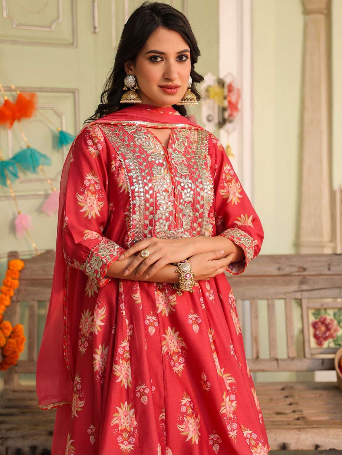 women floral three quarter sleeve kurta pant with dupatta set - 22273730 -  Standard Image - 1