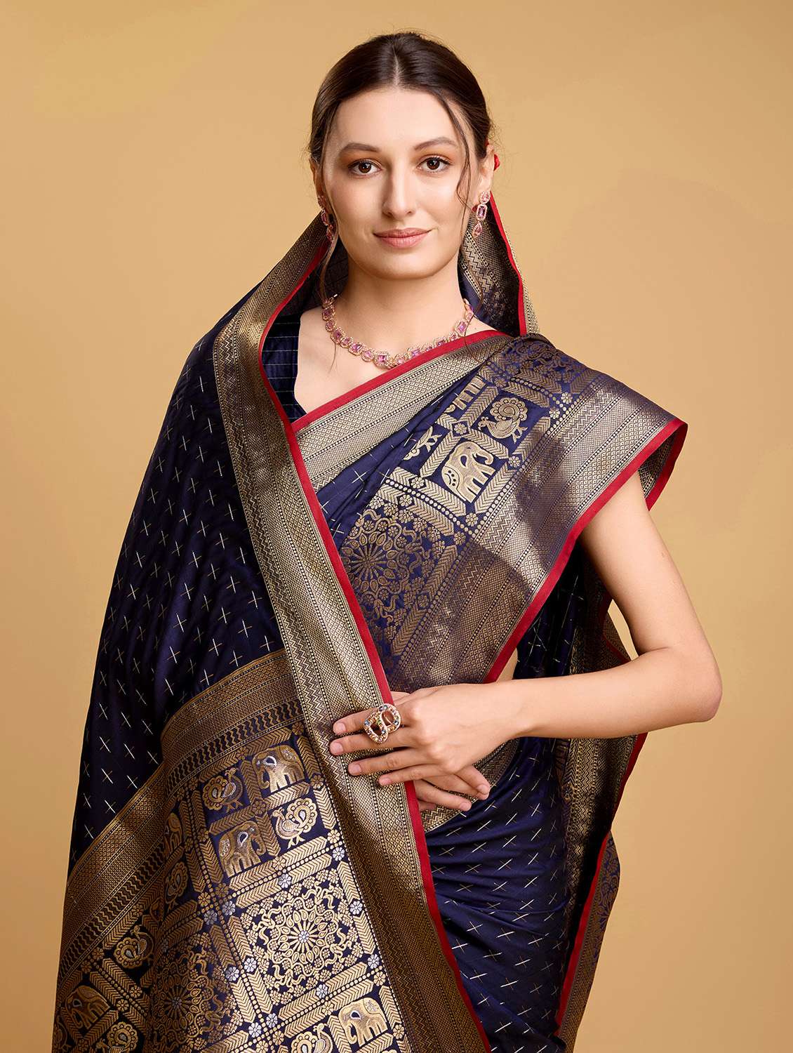 women self design banarasi saree with blouse - 22274026 -  Standard Image - 1