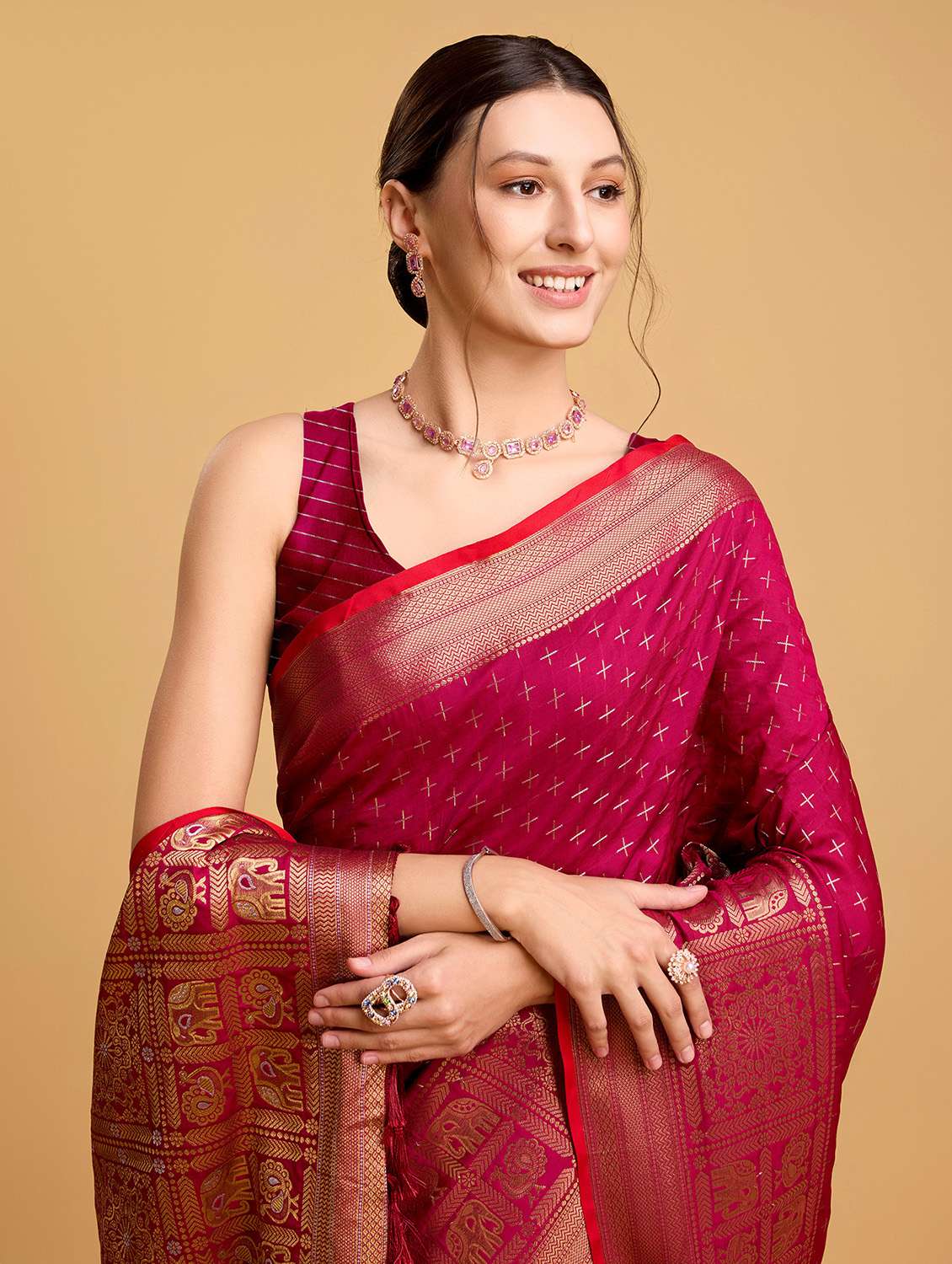 women self design banarasi saree with blouse - 22274028 -  Standard Image - 1