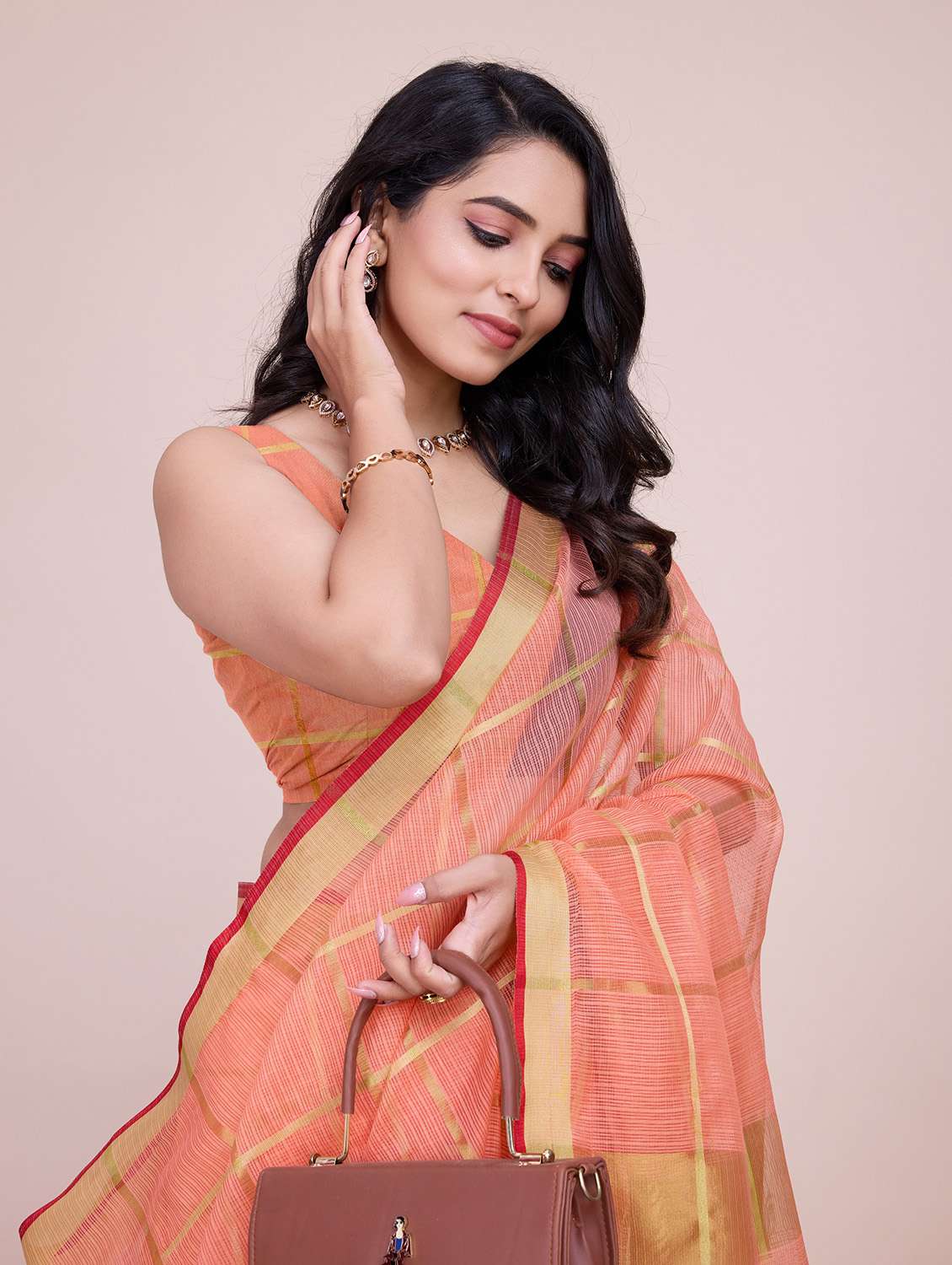 women checkered bordered saree with blouse - 22274038 -  Standard Image - 1