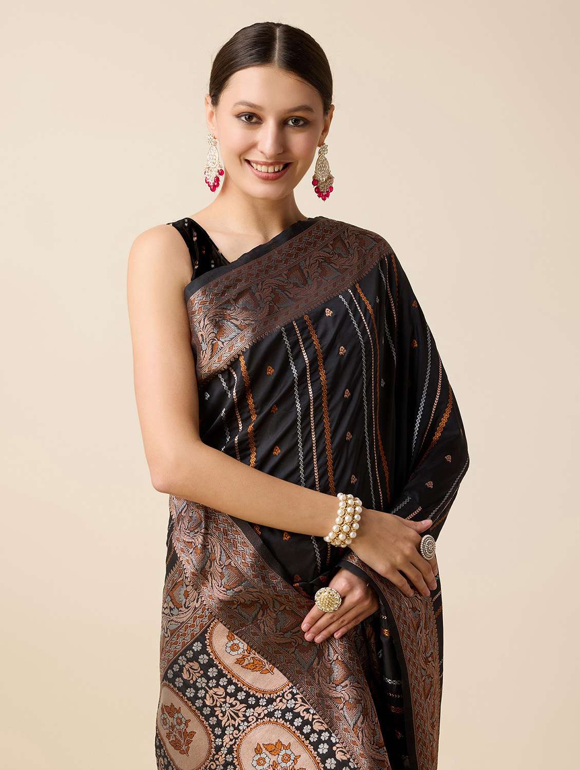 women self design banarasi saree with blouse - 22274050 -  Standard Image - 4