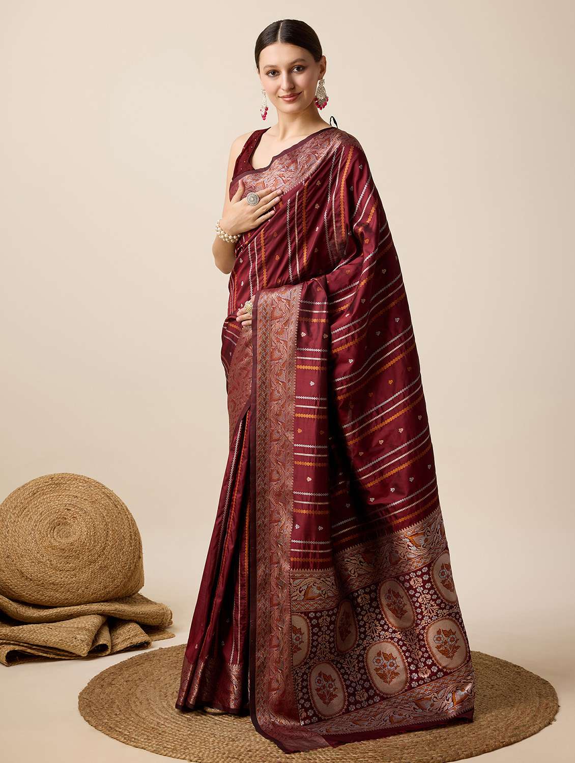 women self design banarasi saree with blouse - 22274052 -  Standard Image - 1