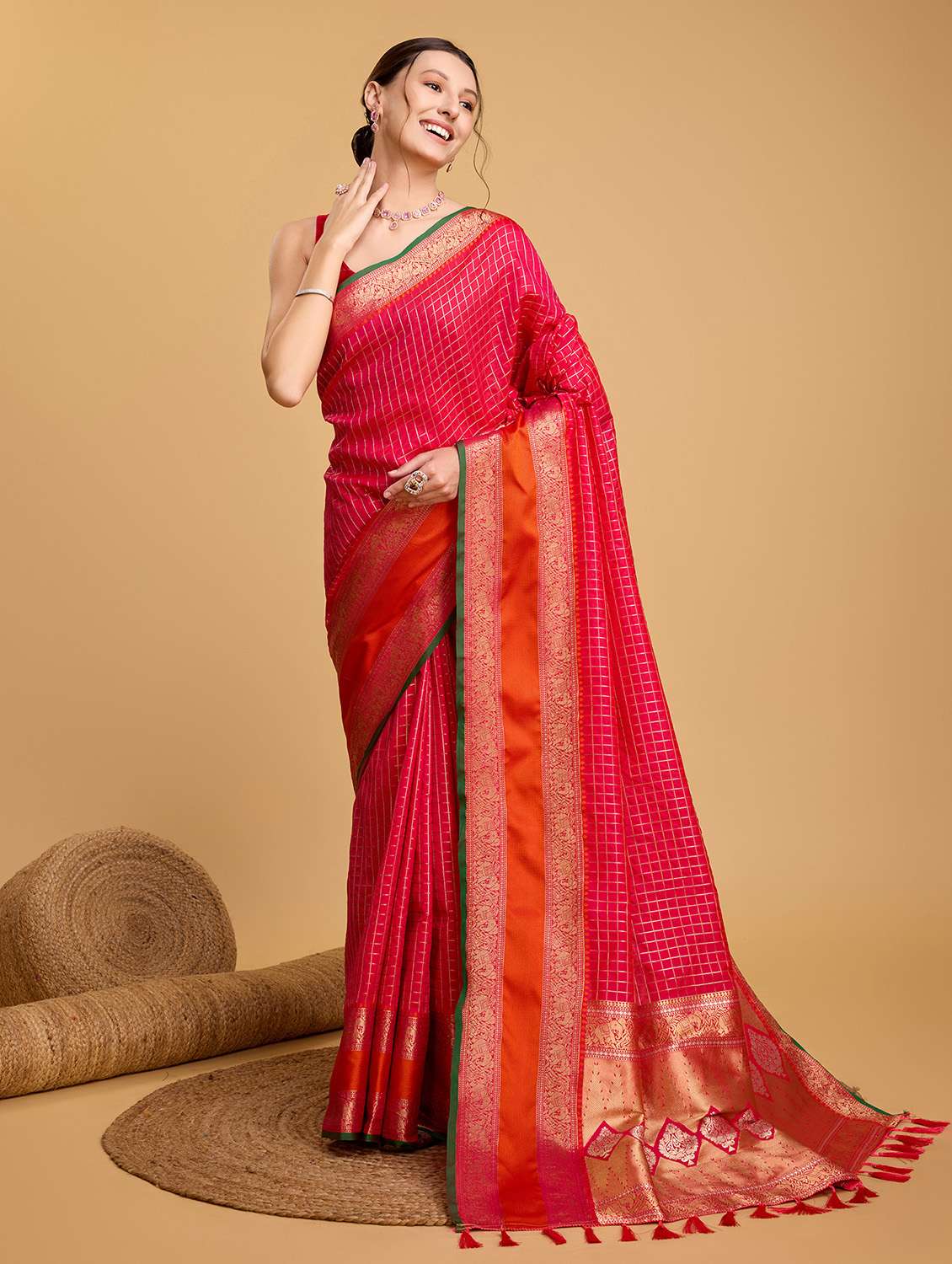 women checkered bordered saree with blouse