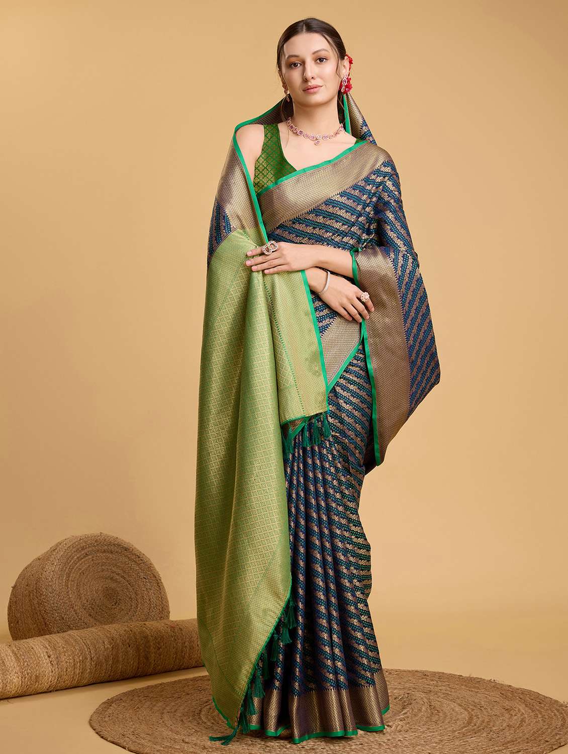 women self design banarasi saree with blouse - 22274071 -  Standard Image - 4