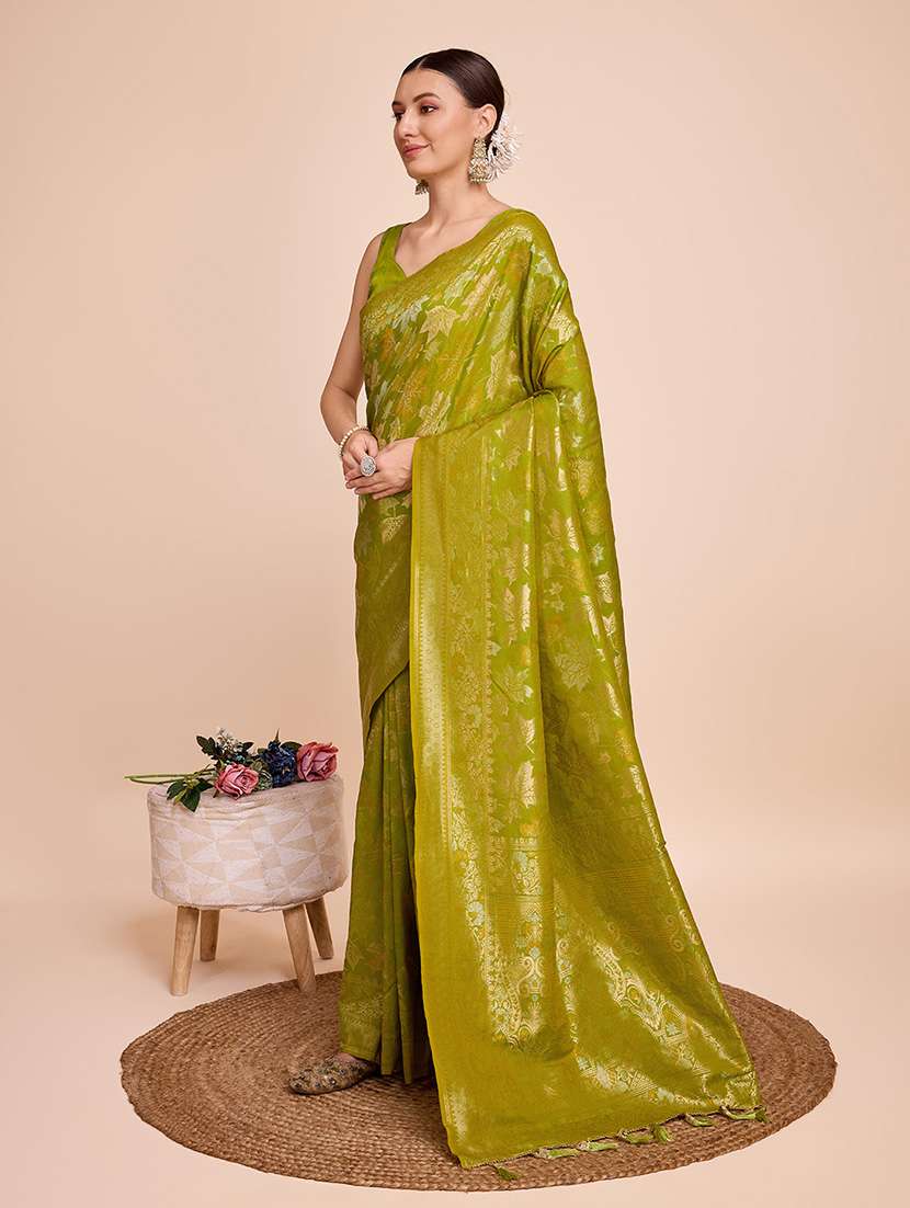 women self design banarasi saree with blouse - 22274086 -  Standard Image - 1