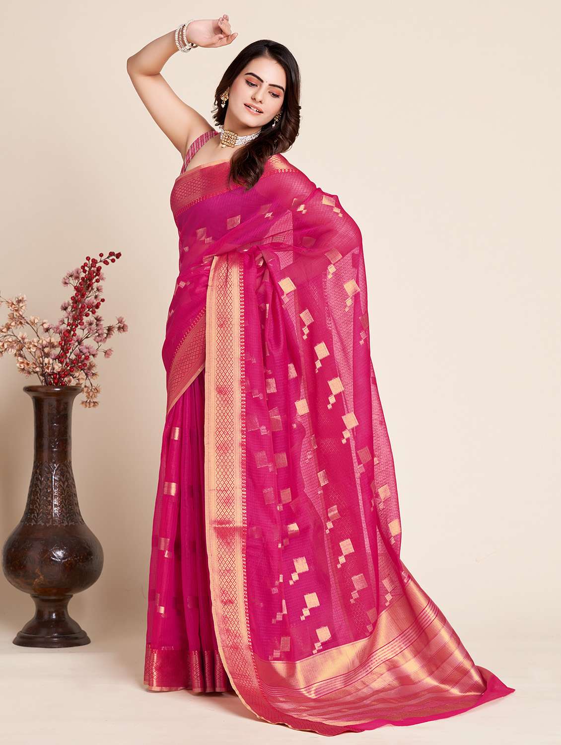 women self design bordered saree with blouse - 22274122 -  Standard Image - 1
