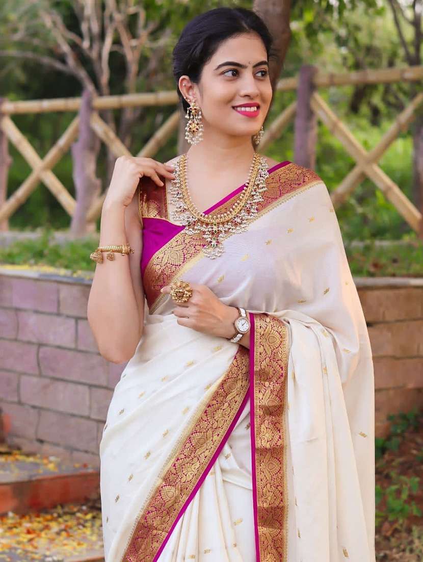 women self design banarasi saree with blouse - 22274183 -  Standard Image - 4