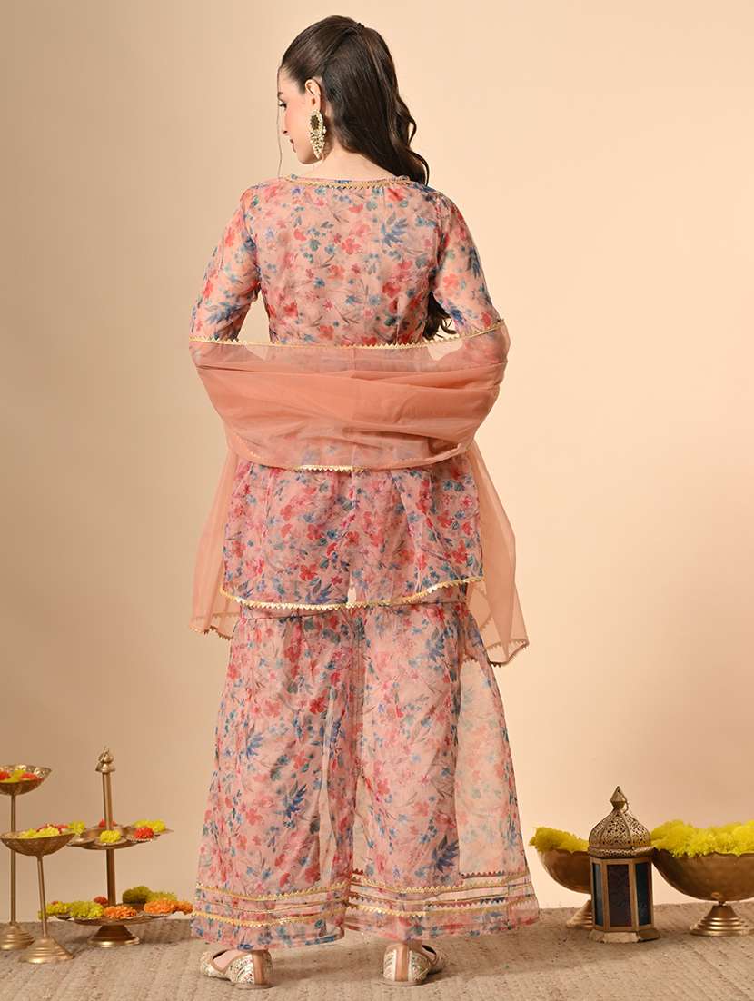 women floral print kurta and sharara with dupatta  - 22274269 -  Standard Image - 4