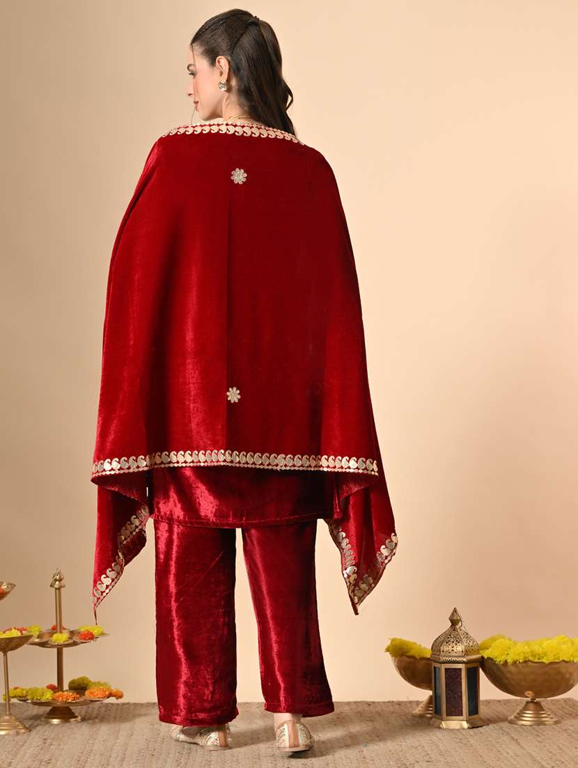 women embroidered kurta and palazzo with dupatta  - 22274271 -  Standard Image - 4