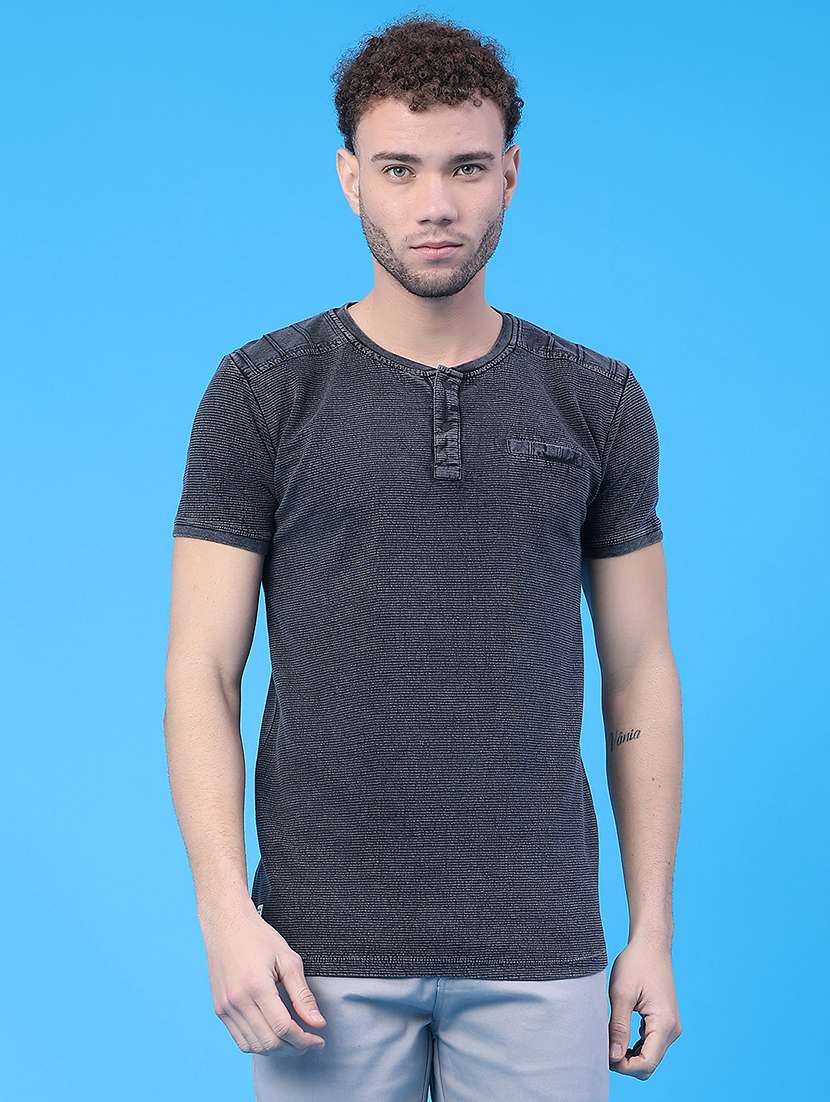 men textured short sleeve slim fit t-shirt - 22274936 -  Standard Image - 1