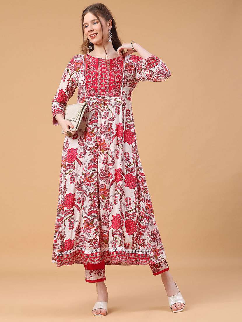 women floral three quarter sleeve kurta pant with dupatta set - 22275166 -  Standard Image - 1