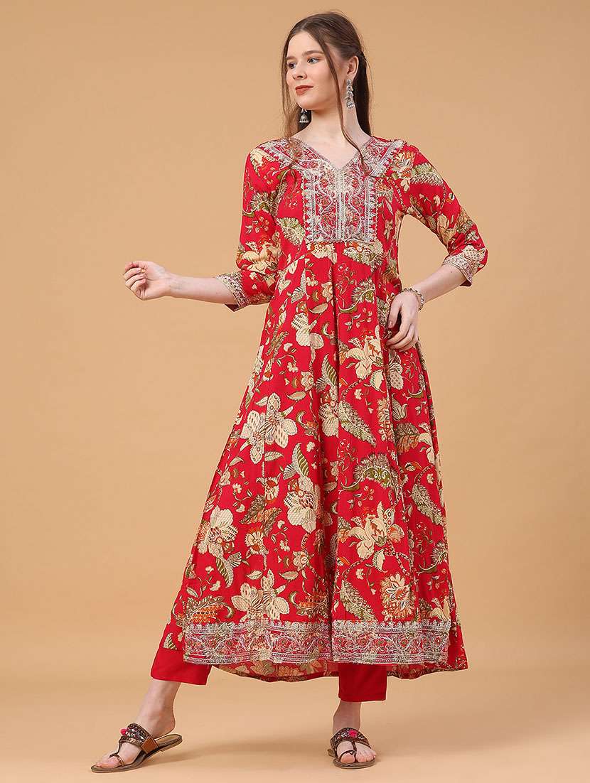 women floral three quarter sleeve kurta pant with dupatta set - 22275168 -  Standard Image - 1