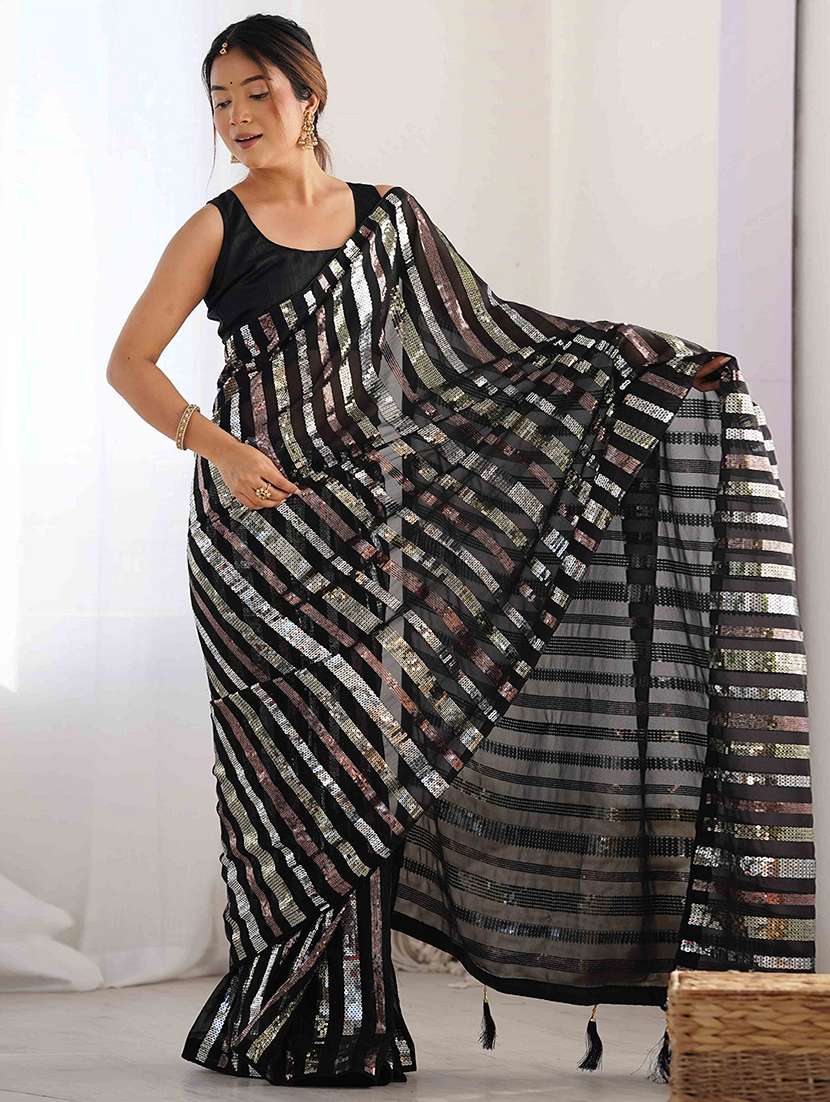 women solid with work embellished saree with blouse - 22275438 -  Standard Image - 1