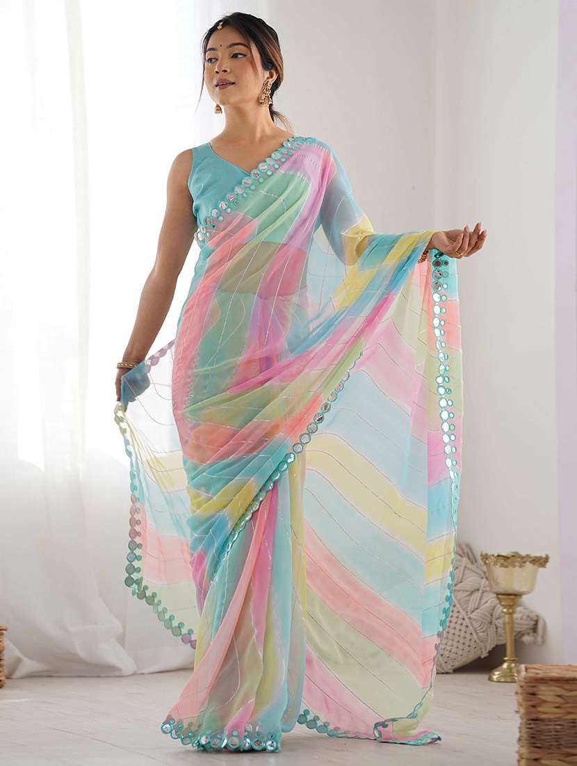 women printed casual wear saree with blouse - 22275452 -  Standard Image - 1