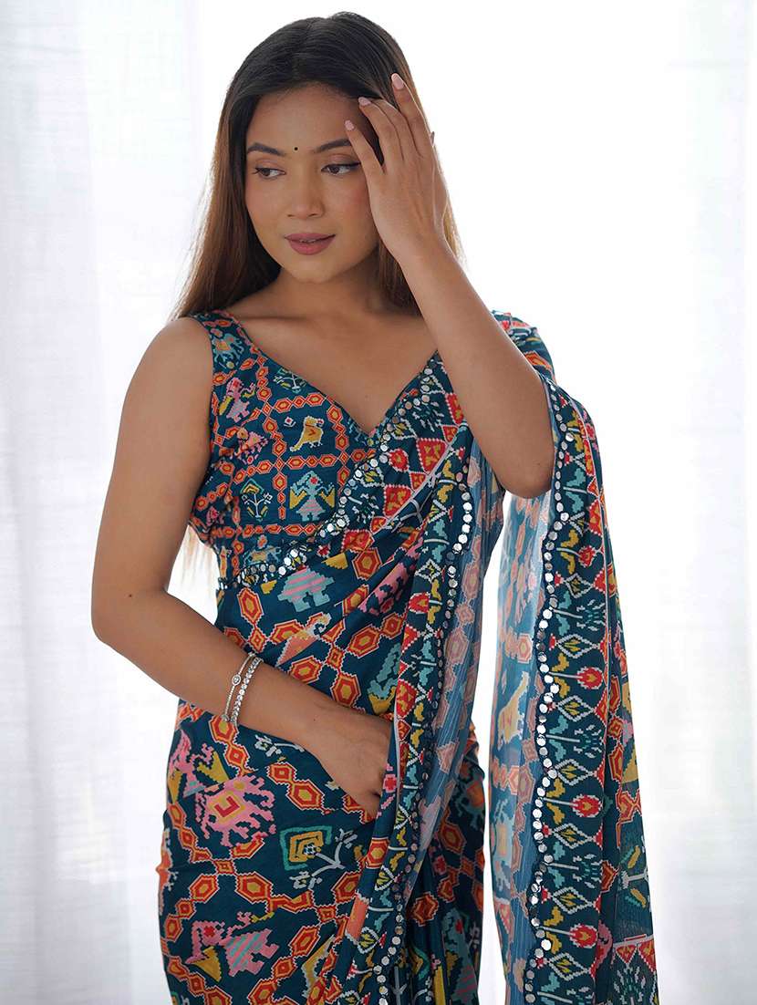 women printed casual wear saree with blouse - 22275465 -  Standard Image - 4