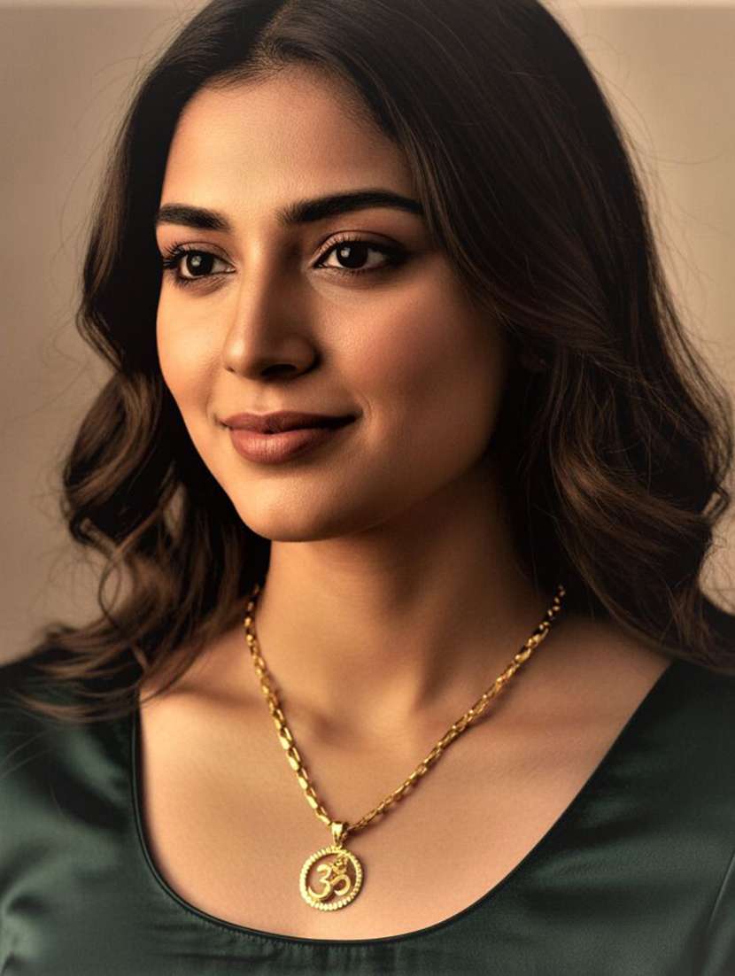 women gold plated pendant - 22275971 -  Standard Image - 1