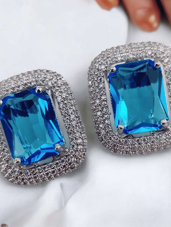 women purple brass studs earring - 22277881 -  Standard Image - 1