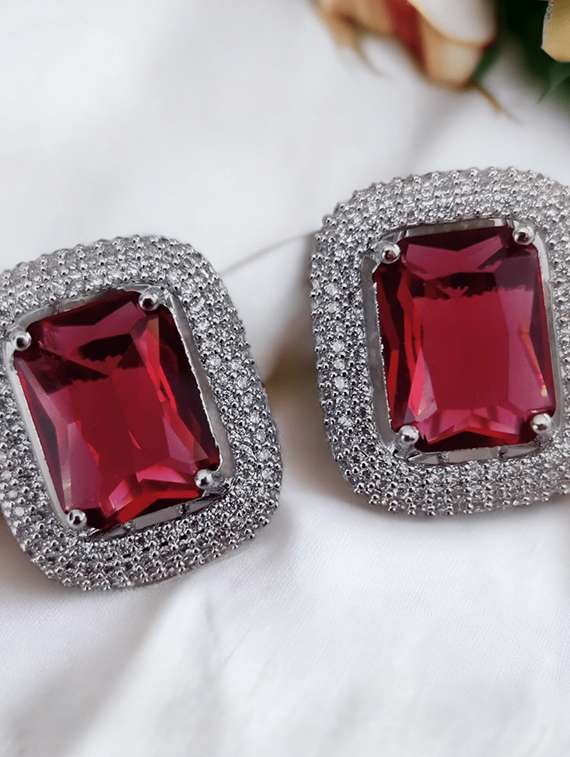 women red brass studs earring - 22277883 -  Standard Image - 1