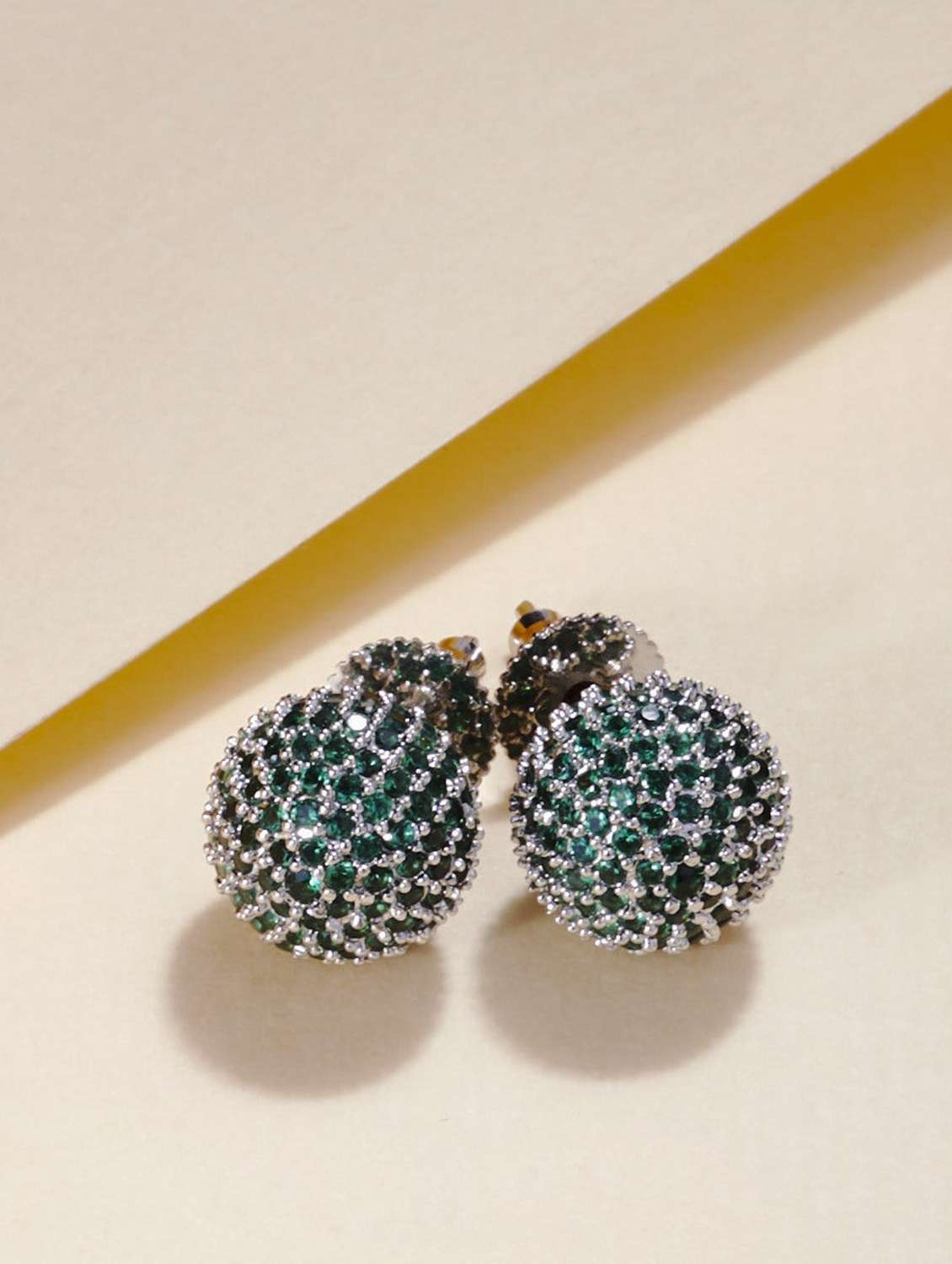 women green brass studs earring