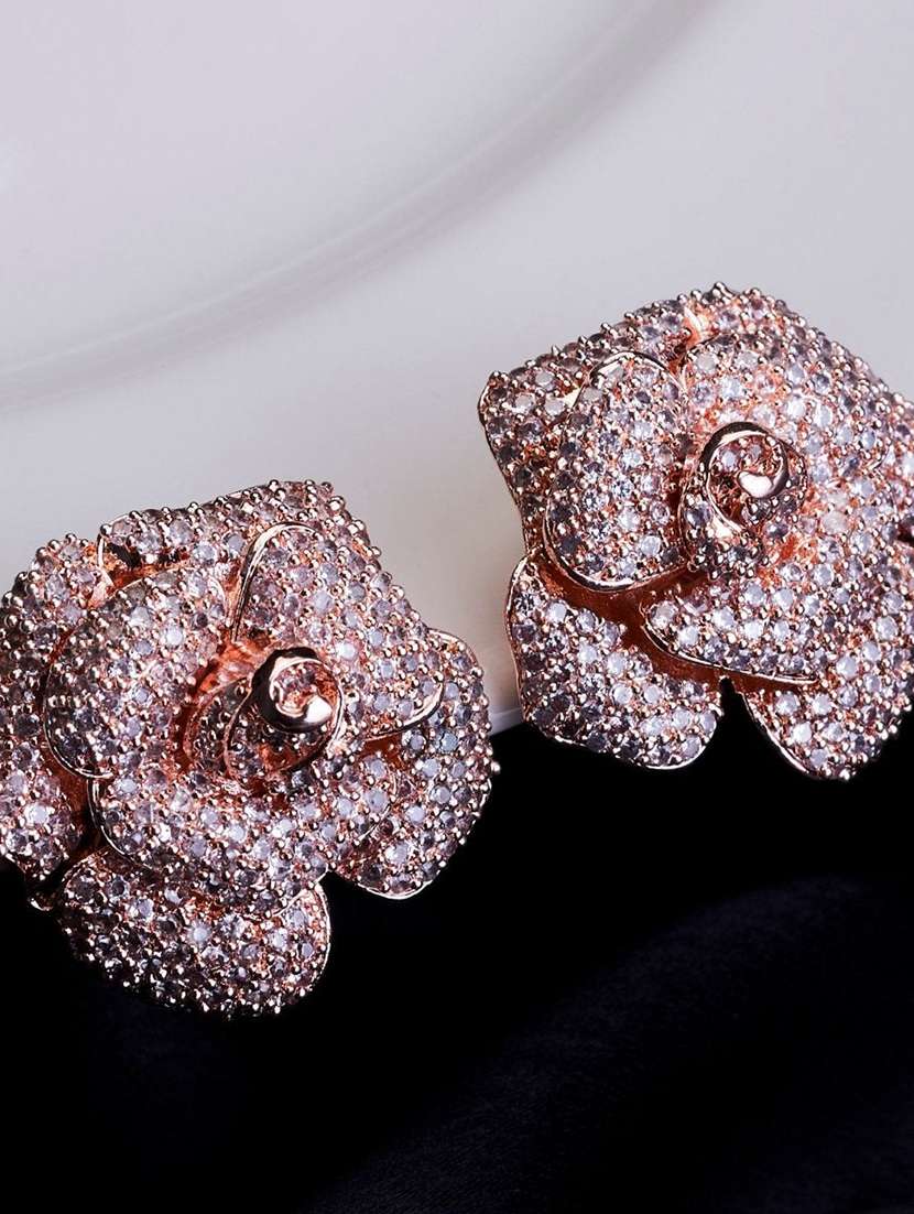 women brass floral studs earring - 22277921 -  Standard Image - 1