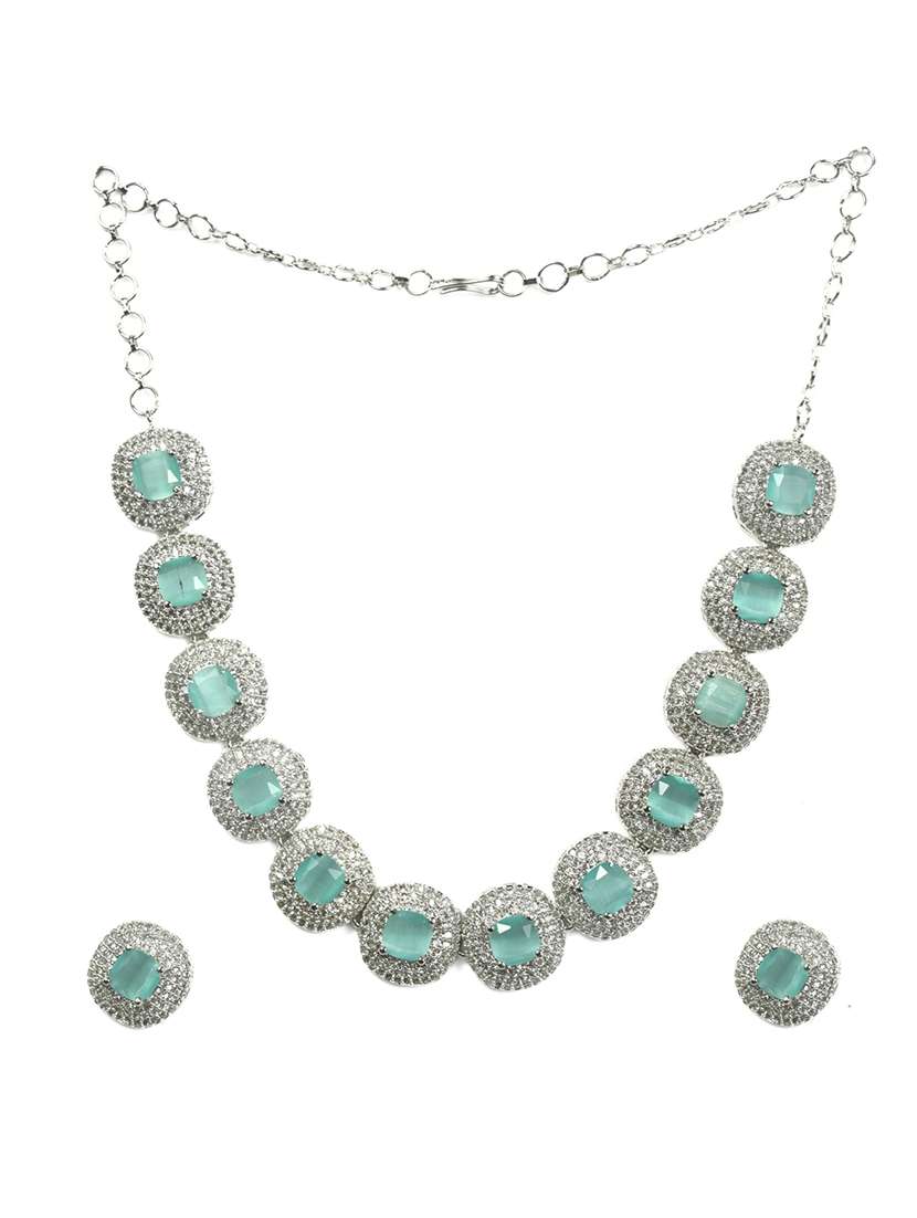 women ad necklace with earring set - 22277980 -  Standard Image - 1