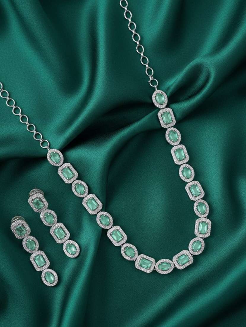 women ad necklace with earring set - 22277986 -  Standard Image - 1