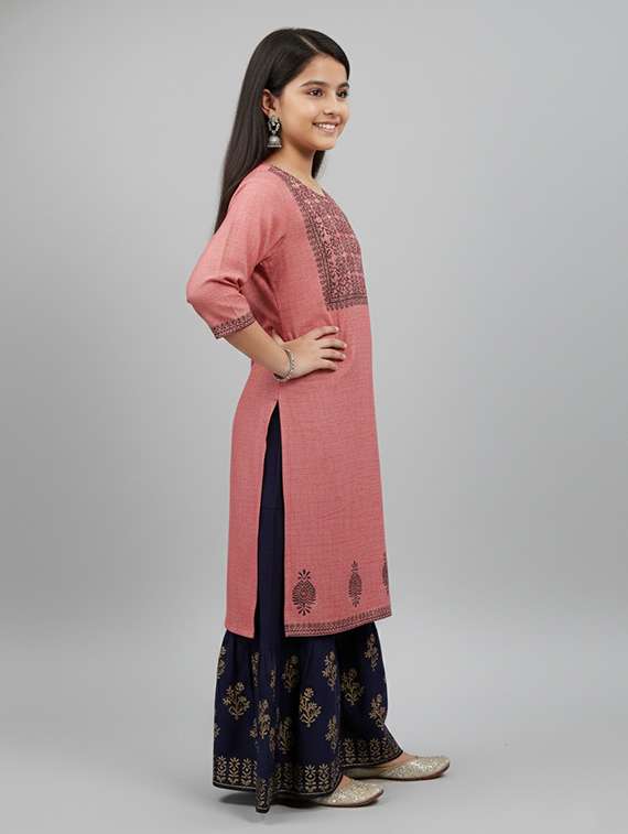 girls three quarter sleeve straight kurta - 22278314 -  Standard Image - 1